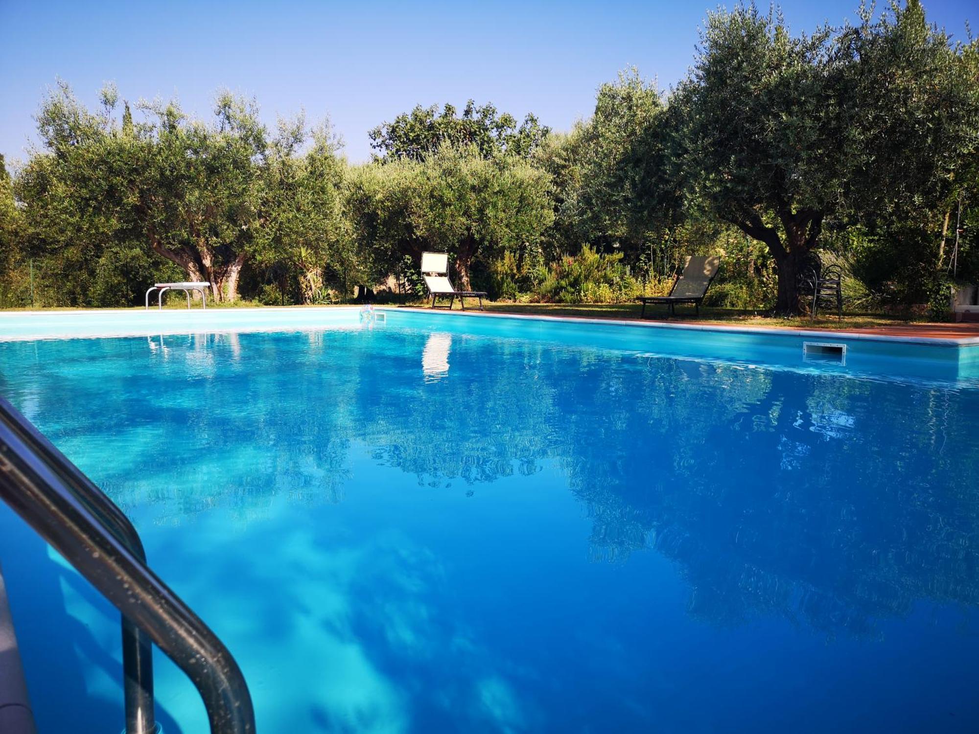 Вилла Poggio Del Sole Кастильоне-дель-Лаго Экстерьер фото
